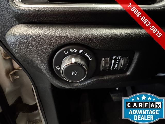 Used 2019 Chrysler Pacifica Touring Plus w/ Advanced Safetytec Group image 23