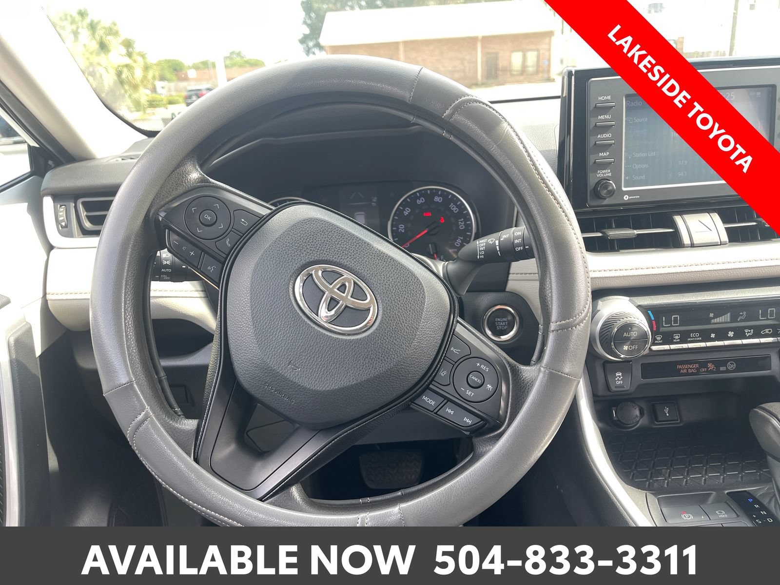 Used 2020 Toyota RAV4 XLE FWD image 22