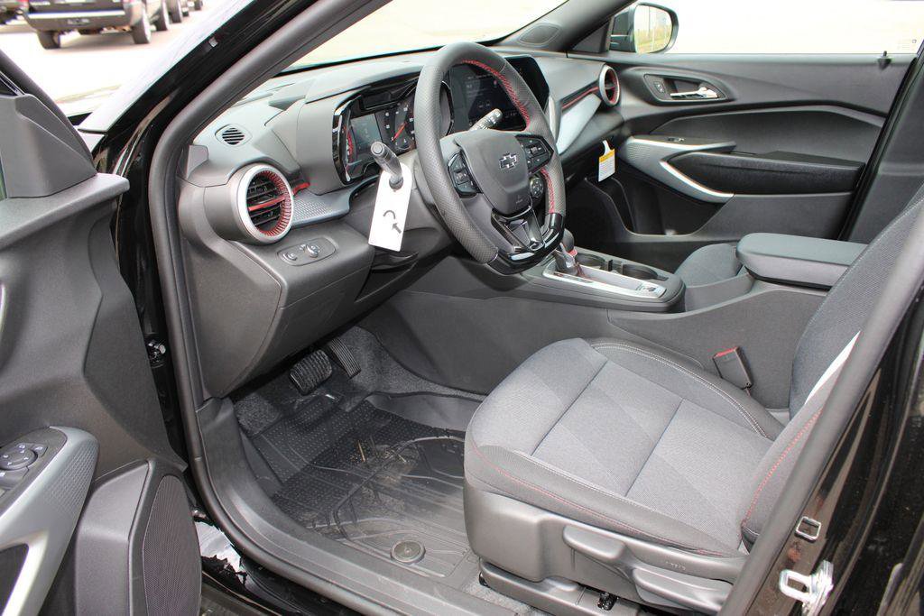 New 2026 Chevrolet Trax RS image 10
