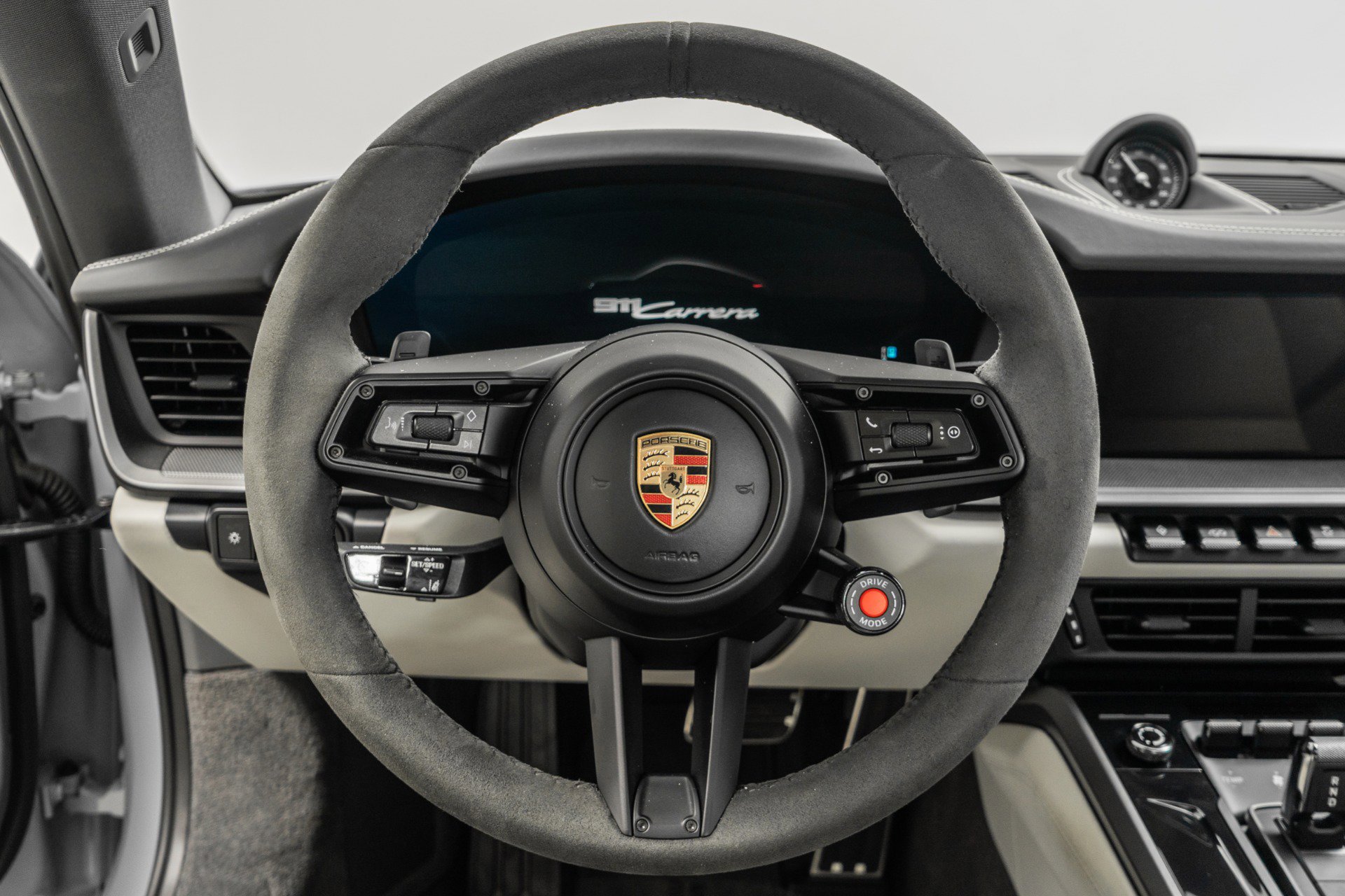 Used 2025 Porsche 911 Carrera image 15