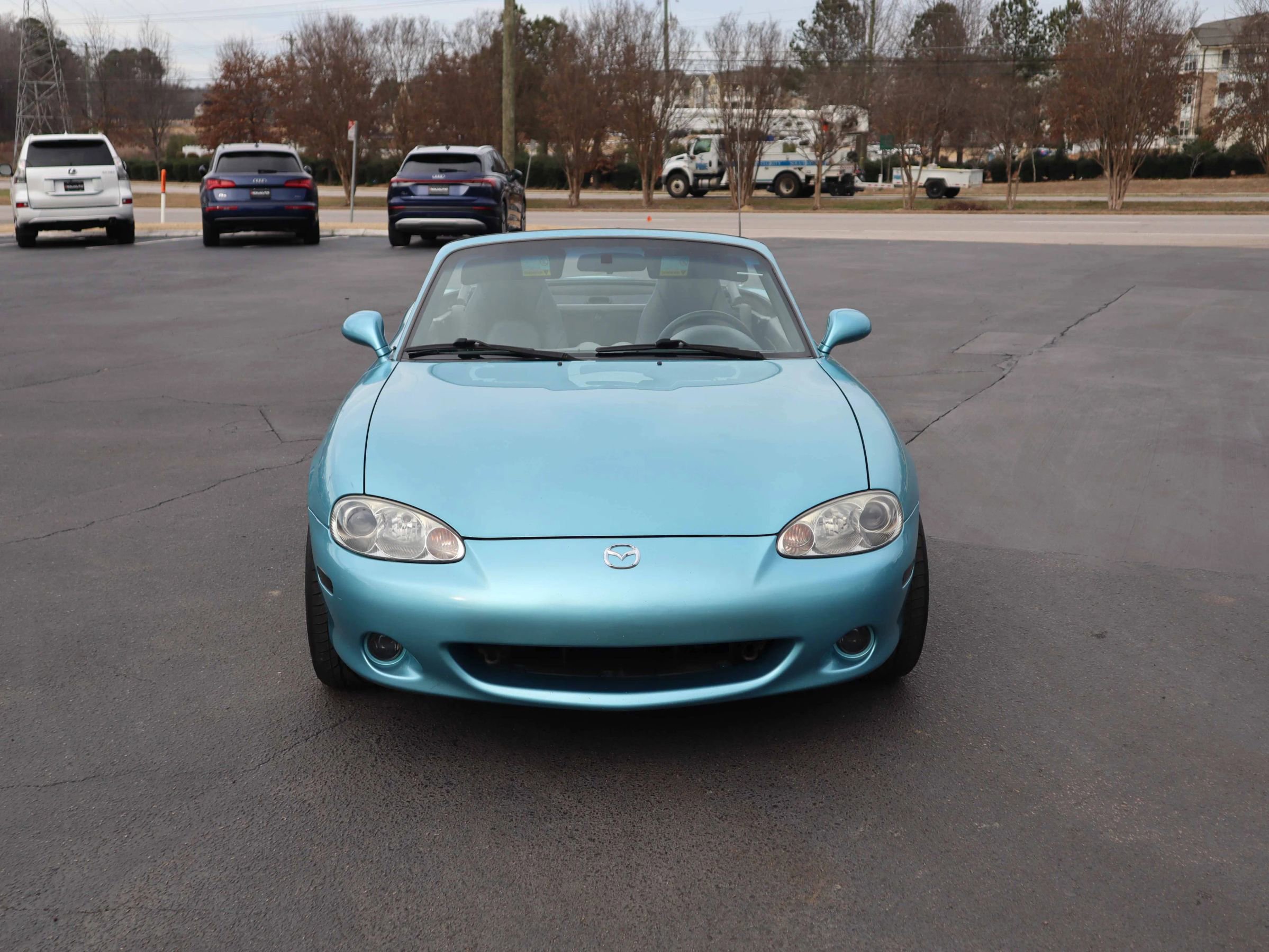Used 2002 MAZDA MX-5 Miata image 10