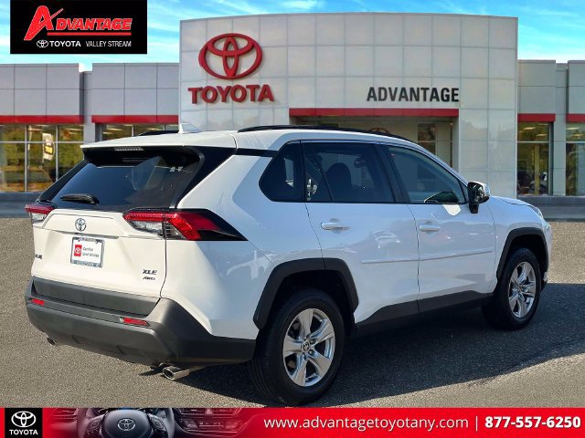 Certified 2021 Toyota RAV4 XLE w/ Convenience Package AWD/4WD image 7