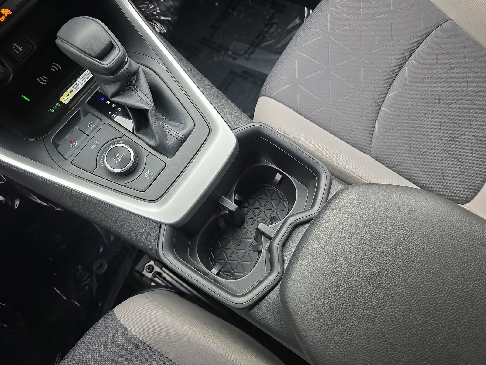 Used 2024 Toyota RAV4 XLE image 31