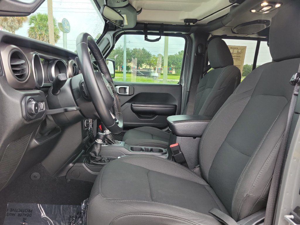 Used 2020 Jeep Wrangler Unlimited Sport AWD/4WD image 15
