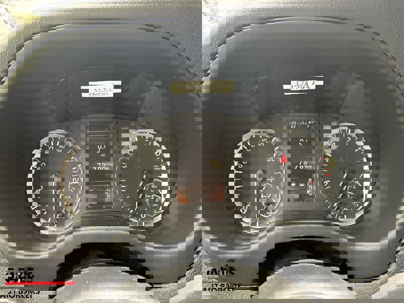 Used 2018 Mercedes-Benz Metris Passenger image 15