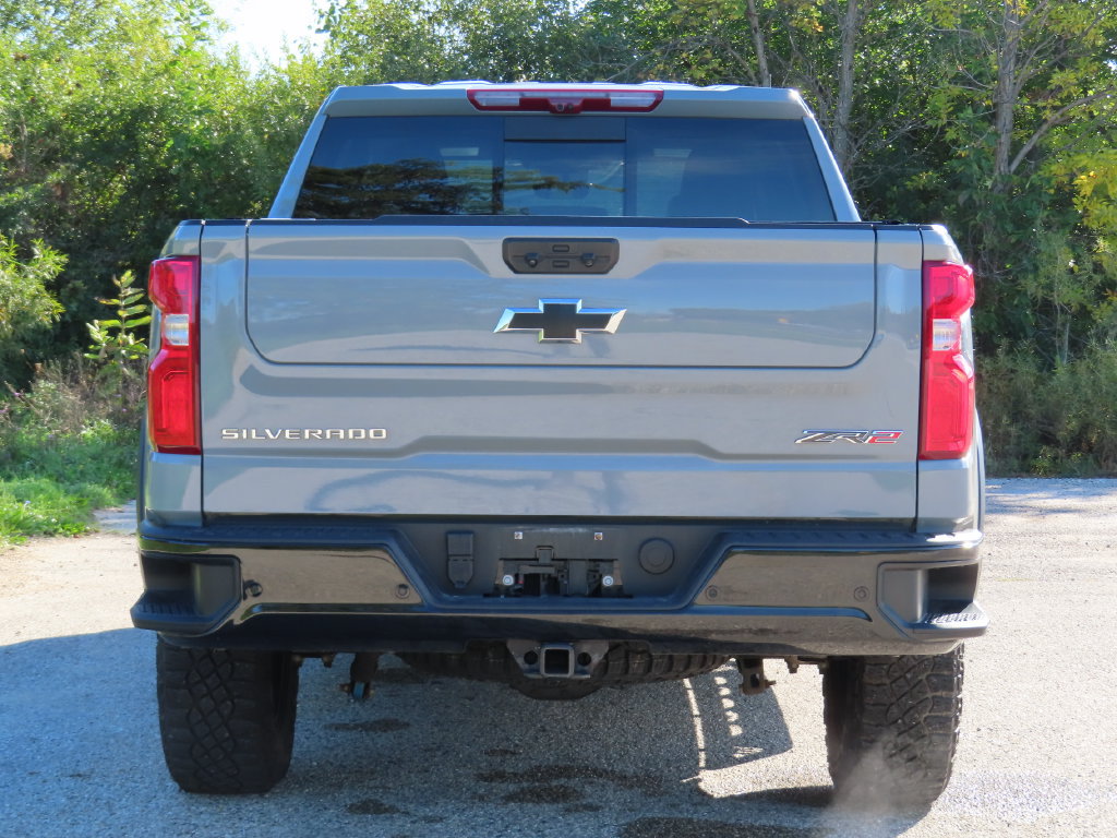 Used 2024 Chevrolet Silverado 1500 ZR2 w/ Technology Package AWD/4WD image 5