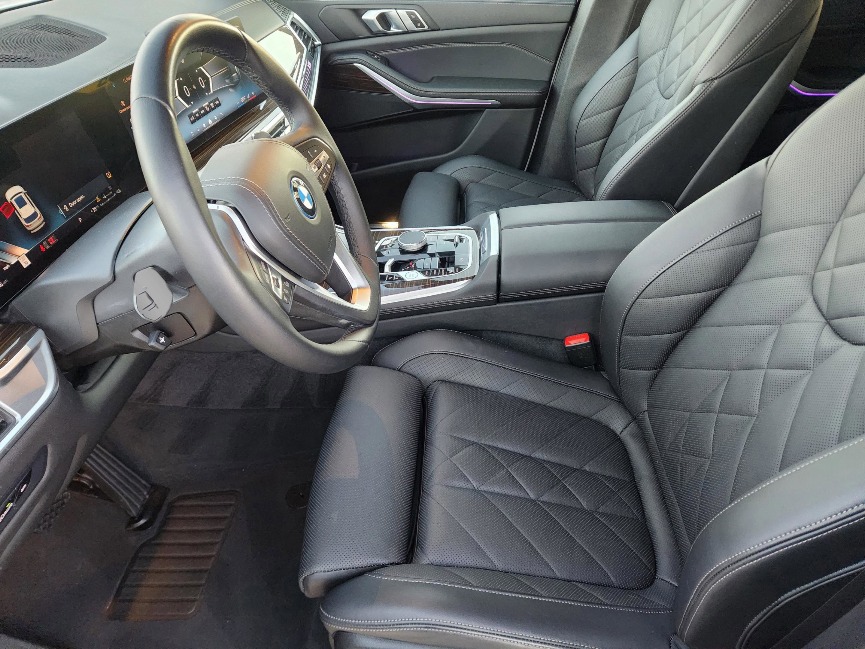 Used 2024 BMW X5 xDrive50e image 6