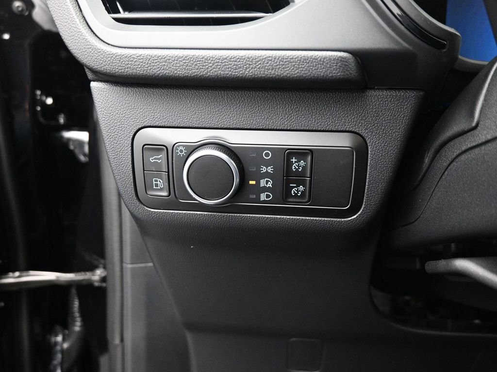 New 2025 Ford Escape ST-Line w/ Equipment Group 301A image 12