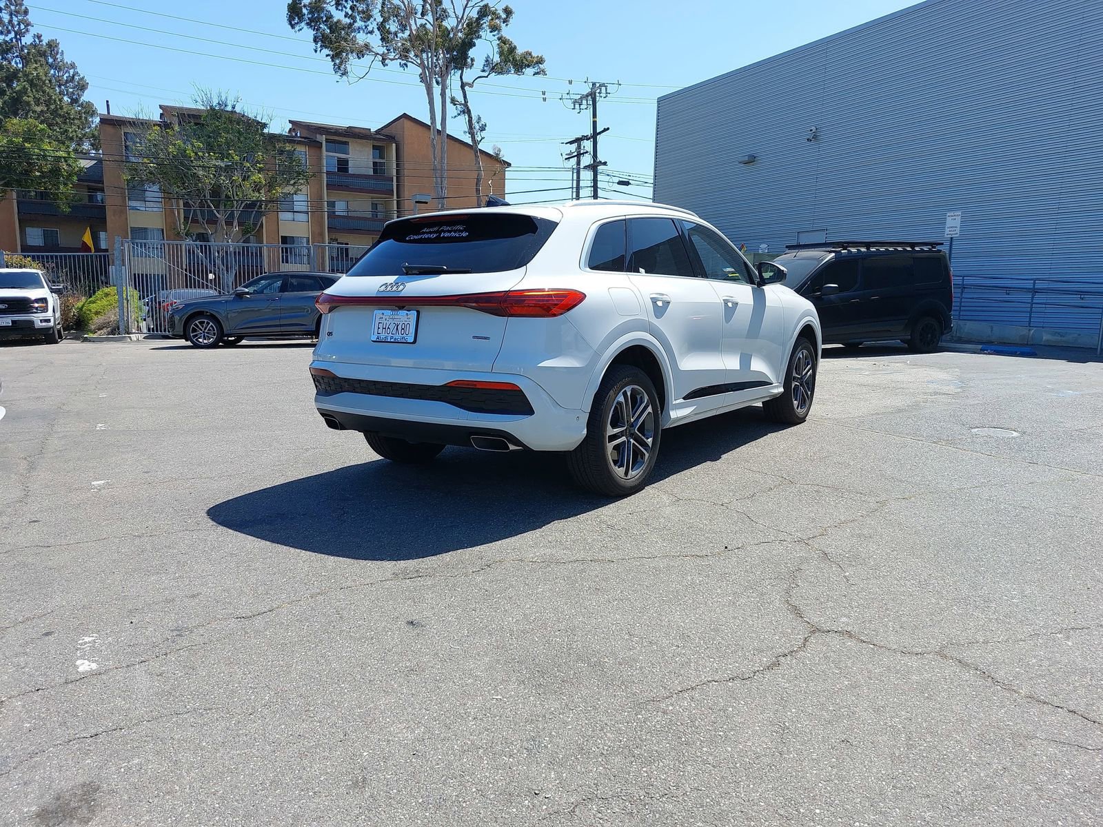 Used 2025 Audi Q5 Premium w/ Convenience Package AWD/4WD image 3