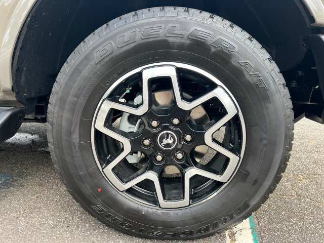 New 2026 Ford Bronco Outer Banks AWD/4WD image 15