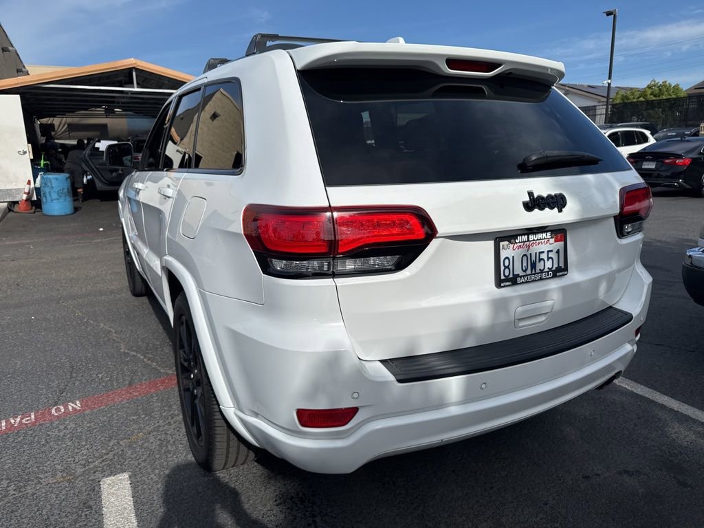 Used 2019 Jeep Grand Cherokee Altitude RWD image 2