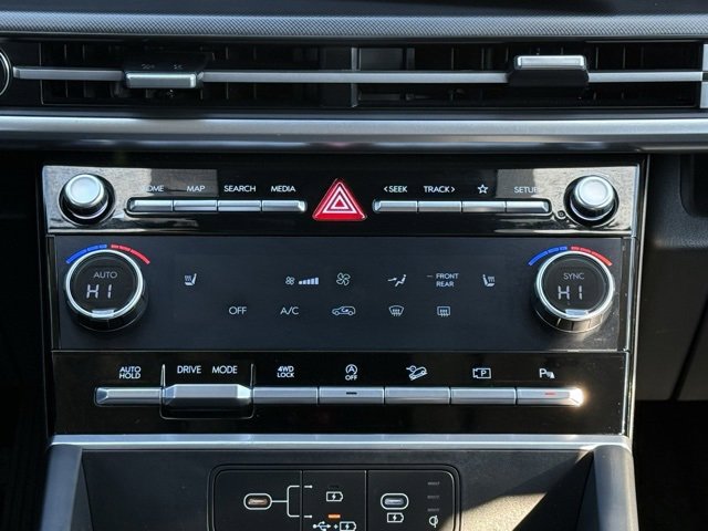 Used 2025 Hyundai Santa Fe SEL image 30