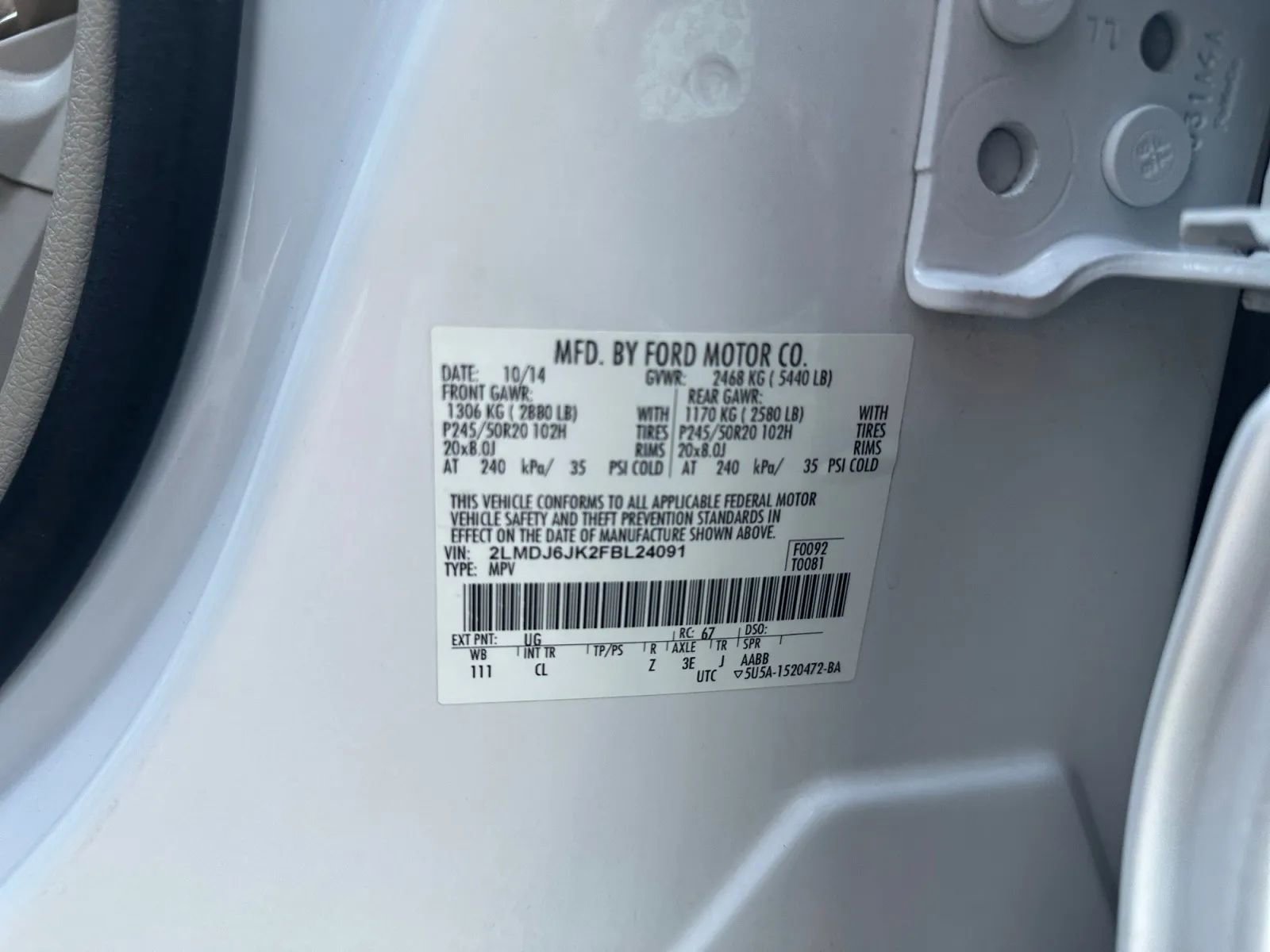 Used 2015 Lincoln MKX FWD w/ Equipment Group 102A image 24