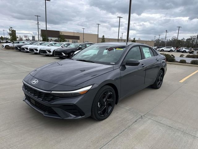 New 2026 Hyundai Elantra SEL Sport Premium FWD image 4