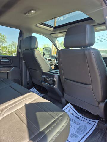 Used 2023 GMC Sierra 3500 Denali w/ Denali Black Diamond Edition AWD/4WD image 15
