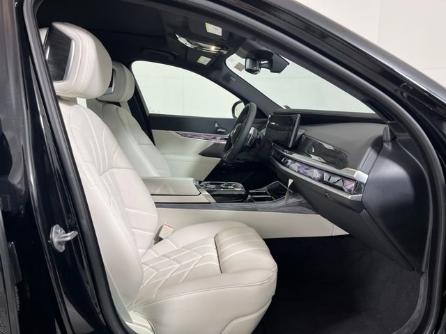 New 2026 BMW 740i xDrive image 22