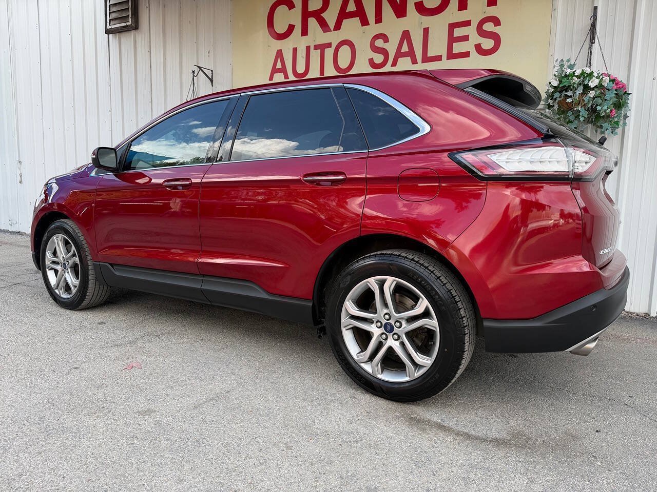 Used 2015 Ford Edge Titanium w/ Equipment Group 301A FWD image 9