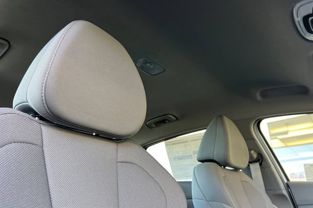 New 2026 Hyundai Elantra SE FWD image 15