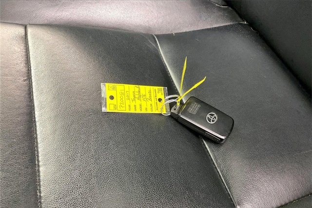 Used 2017 Toyota Highlander XLE image 14