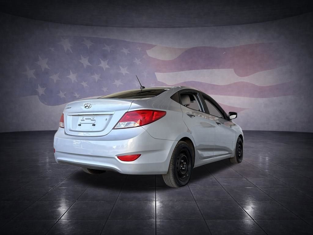 Used 2017 Hyundai Accent SE FWD image 2