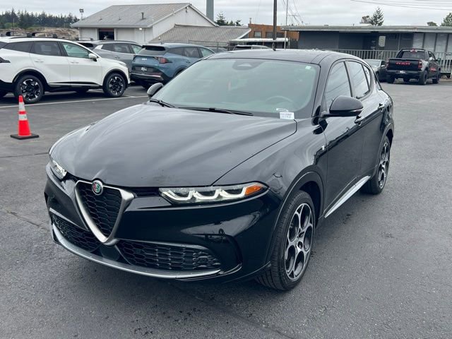 Used 2024 Alfa Romeo Tonale Ti AWD/4WD image 3
