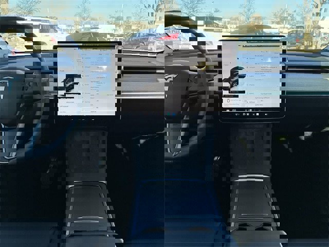 Used 2023 Tesla Model Y Long Range image 15