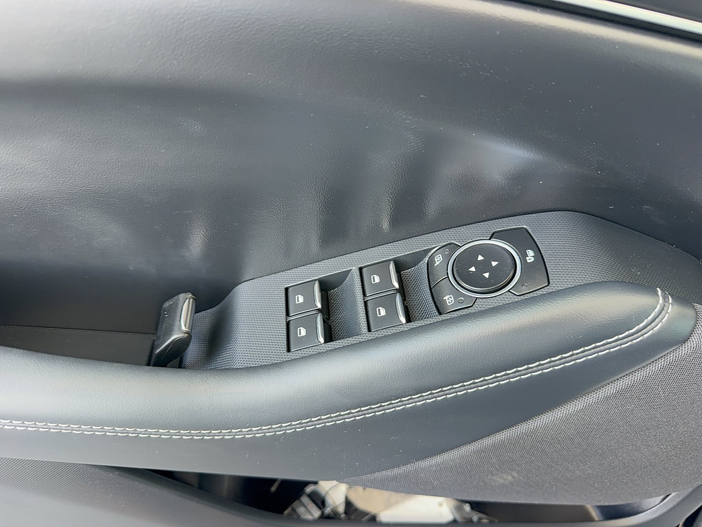 Certified 2025 Ford Mustang Mach-E Select RWD image 9