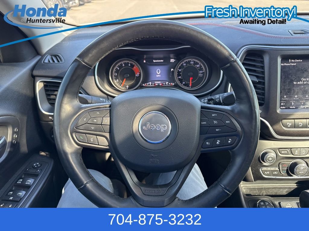 Used 2019 Jeep Cherokee Trailhawk image 24