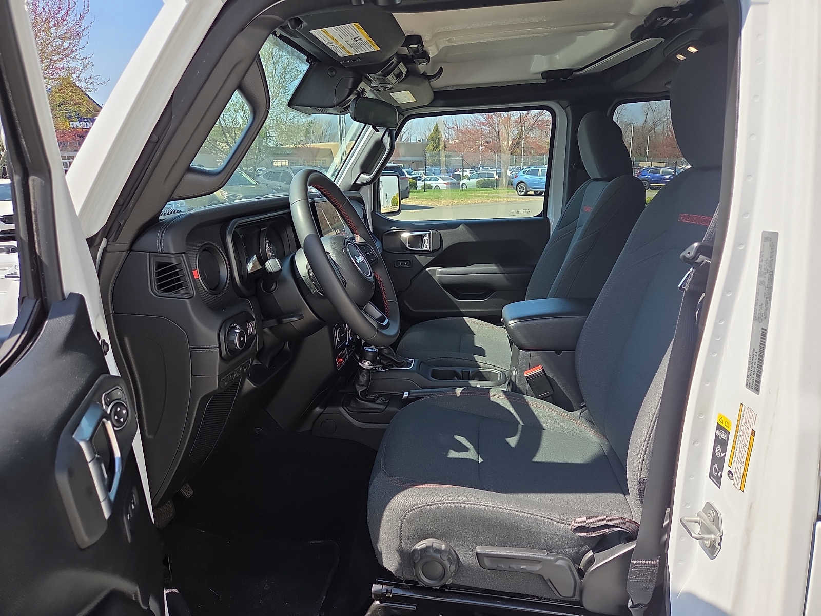 Used 2025 Jeep Wrangler Unlimited Rubicon AWD/4WD image 14