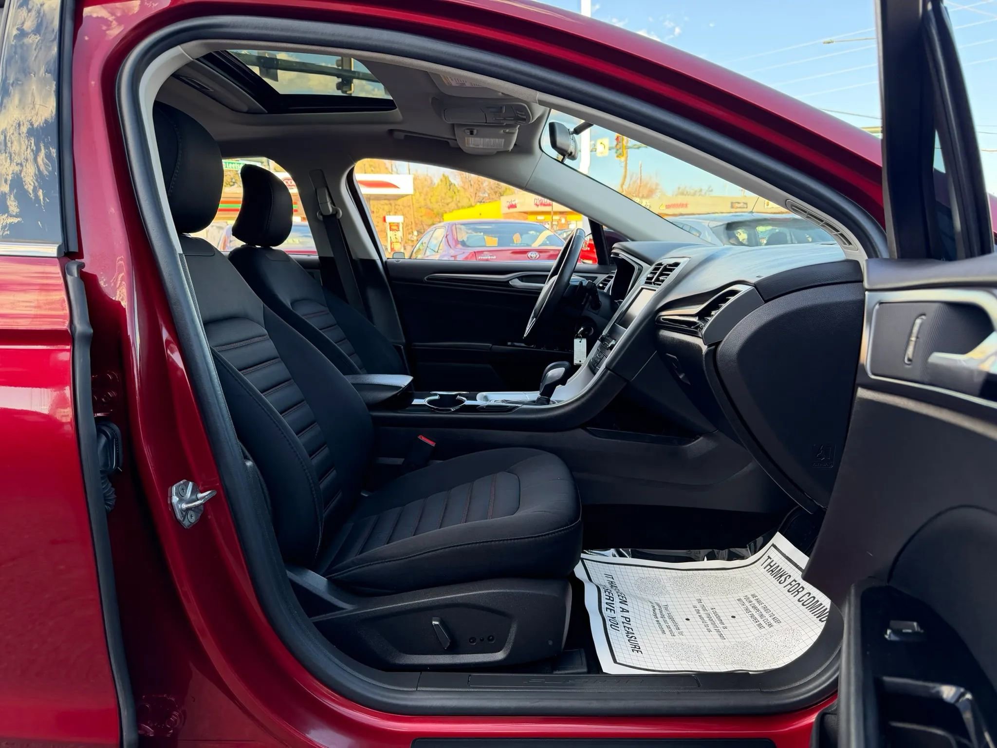 Used 2016 Ford Fusion SE image 19