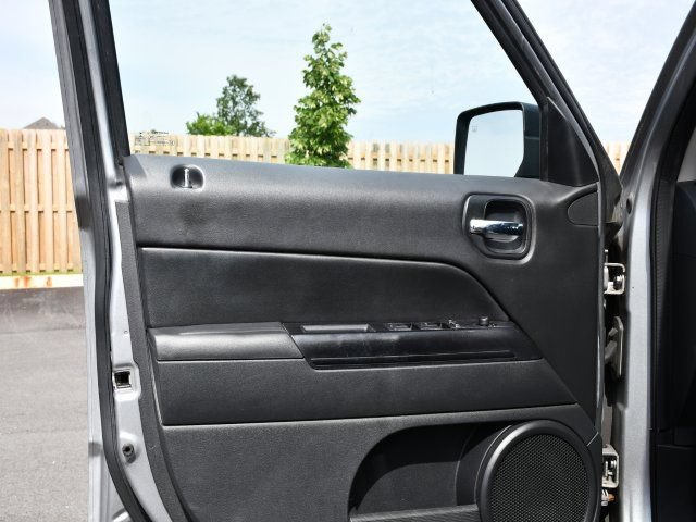 Used 2015 Jeep Patriot Sport w/ Power Value Group AWD/4WD image 10