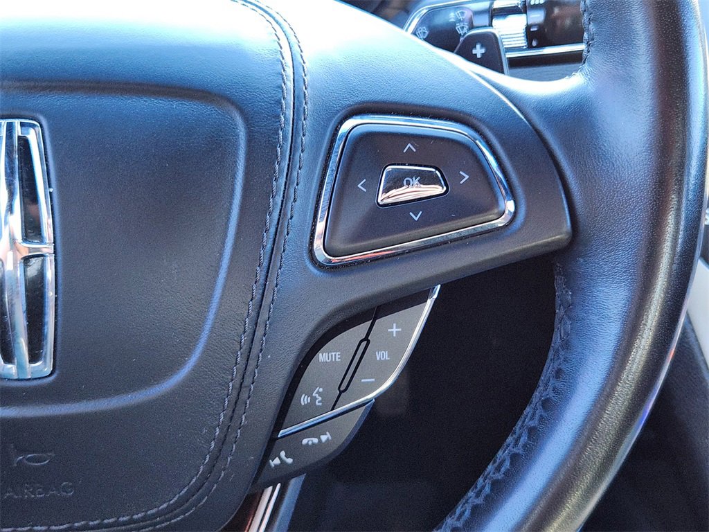 Used 2017 Lincoln MKZ Reserve w/ Climate Package image 18