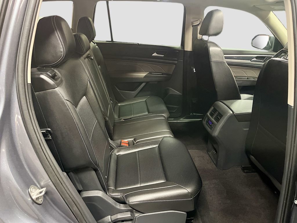 Used 2022 Volkswagen Atlas SEL R-Line image 29
