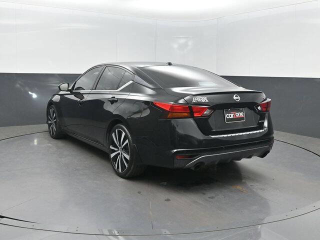 Used 2022 Nissan Altima 2.0 SR image 3