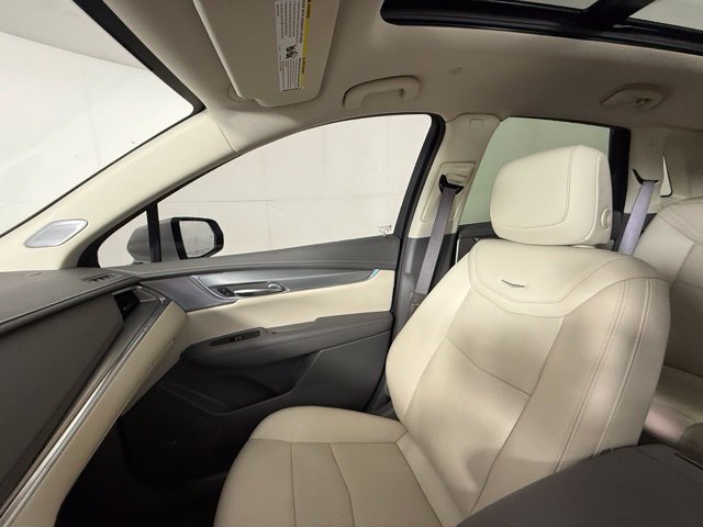 Certified 2024 Cadillac XT5 Premium Luxury FWD image 19