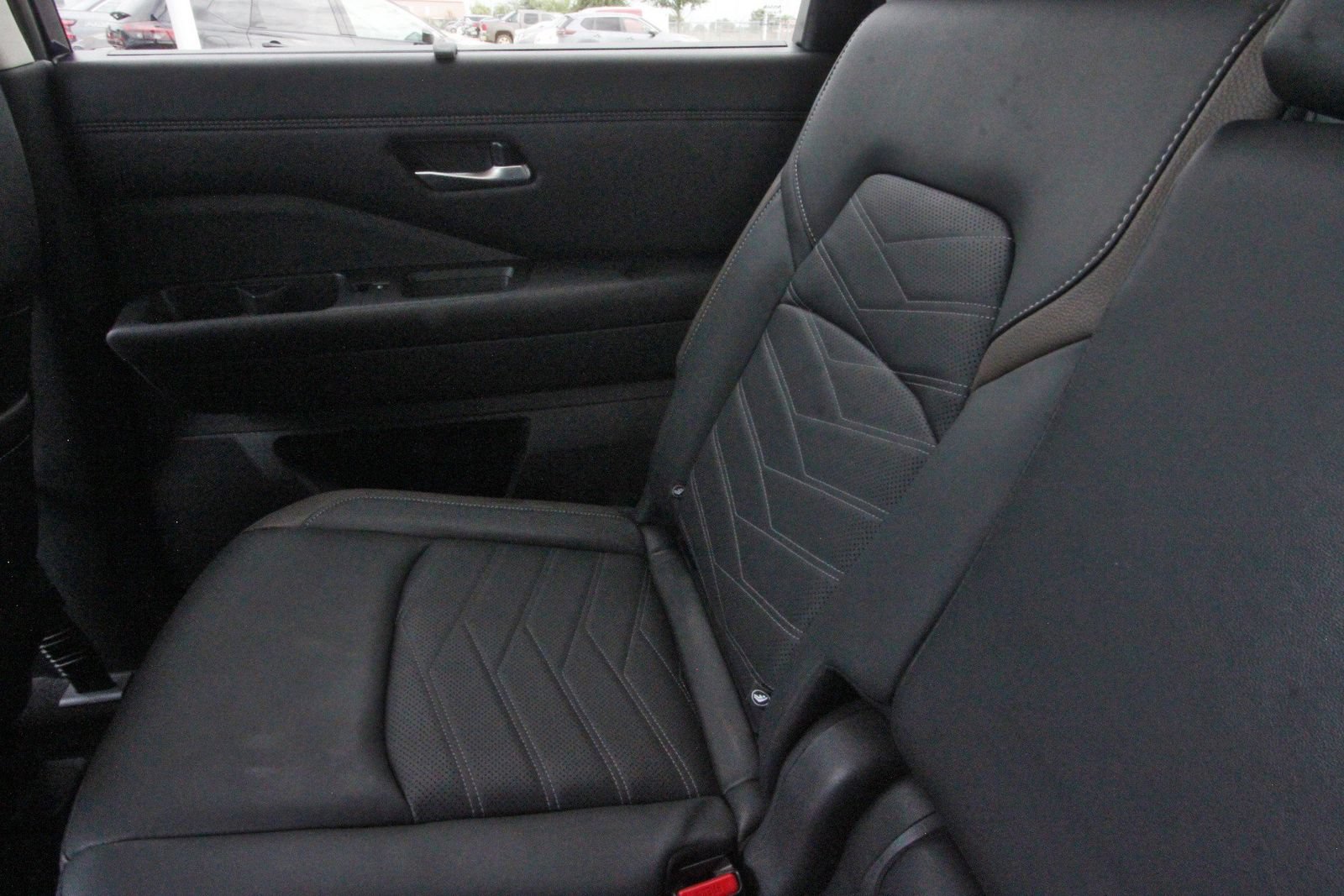 Certified 2025 Nissan Pathfinder Platinum AWD/4WD image 15