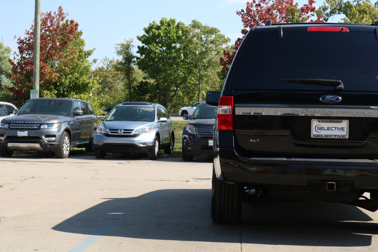 Used 2017 Ford Expedition XLT w/ Equipment Group 202A image 10