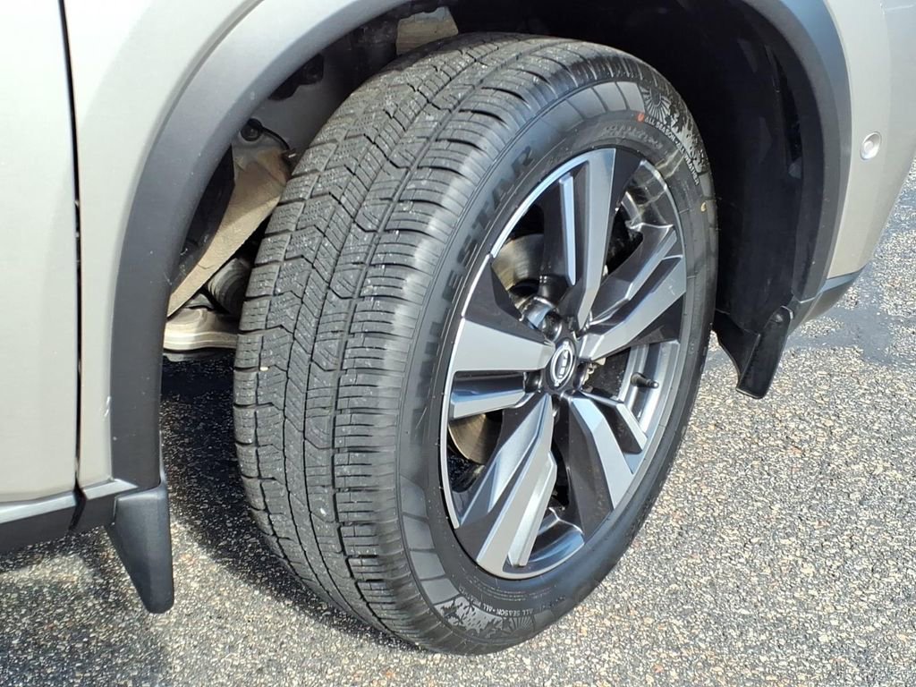 Certified 2023 Nissan Rogue Platinum w/ Platinum Premium Package image 4