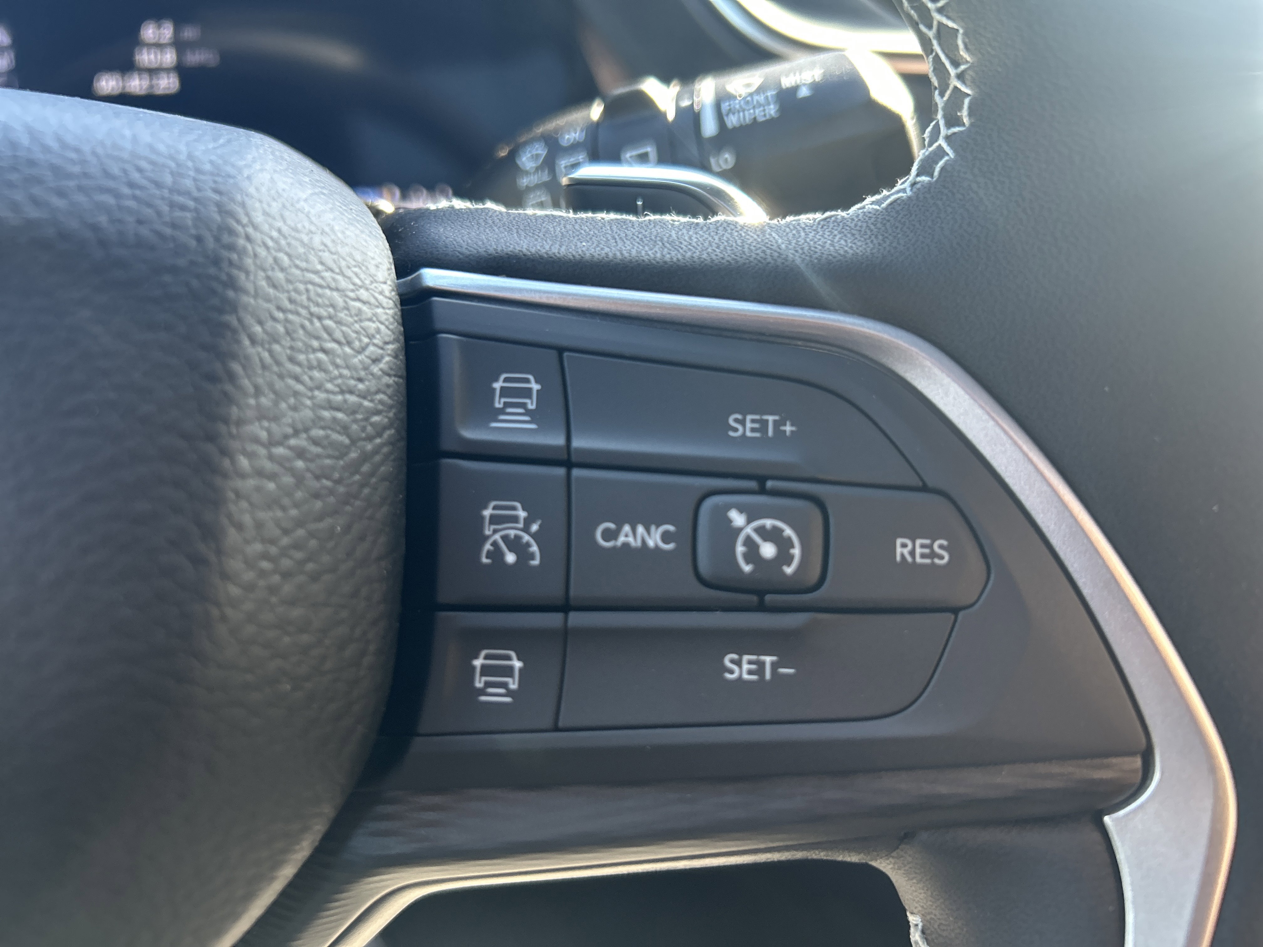 New 2025 Jeep Grand Cherokee Altitude image 21