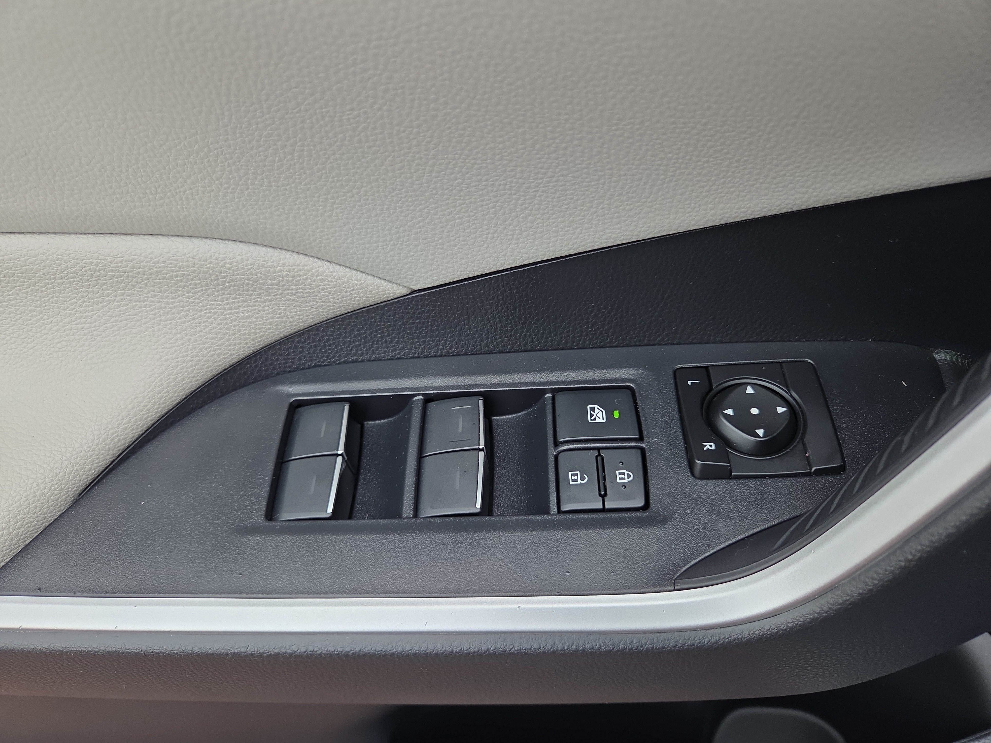 Certified 2023 Toyota RAV4 XLE w/ Convenience Package AWD/4WD image 29