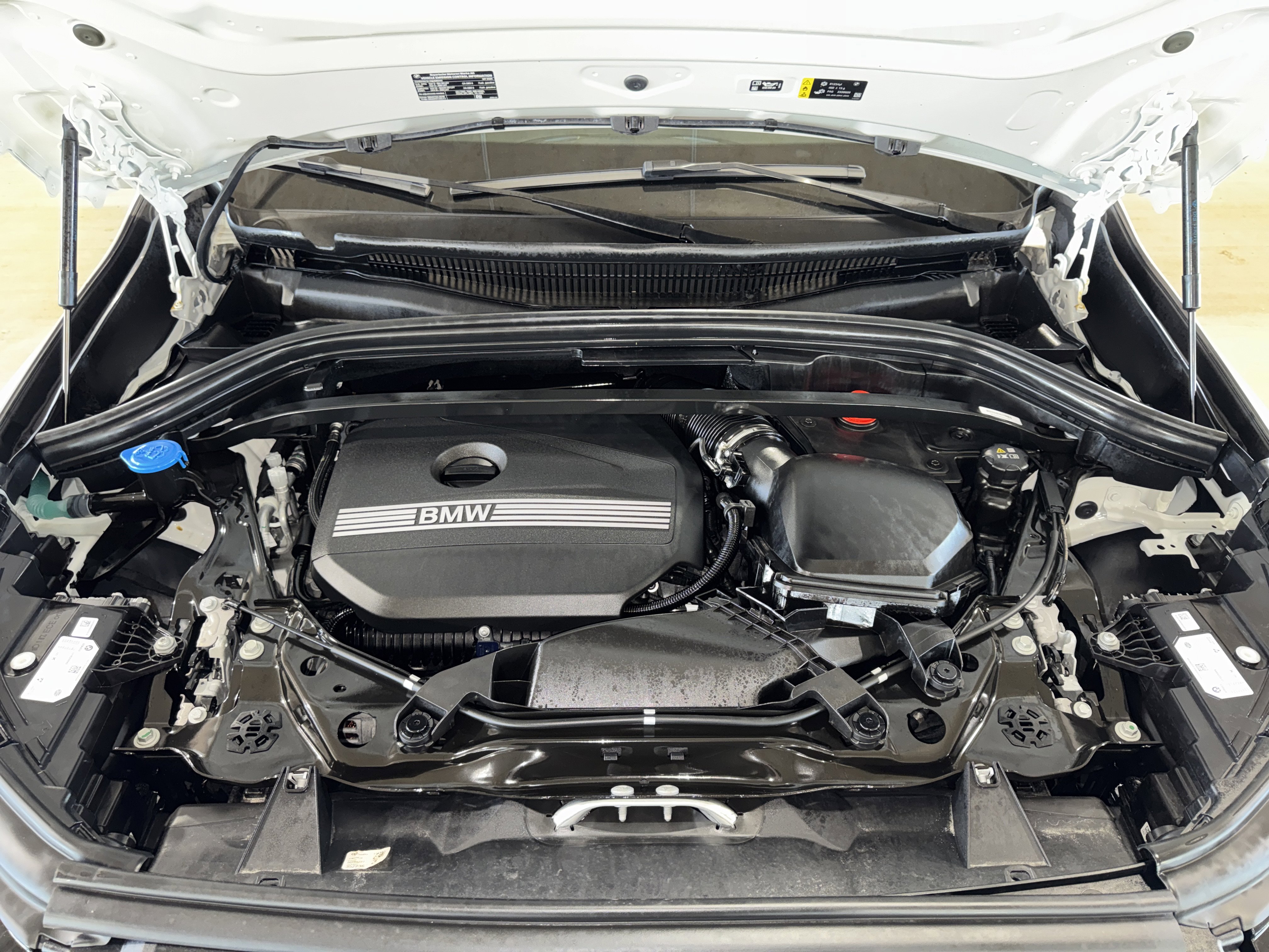 Used 2025 BMW X1 xDrive28i w/ Convenience Package image 35