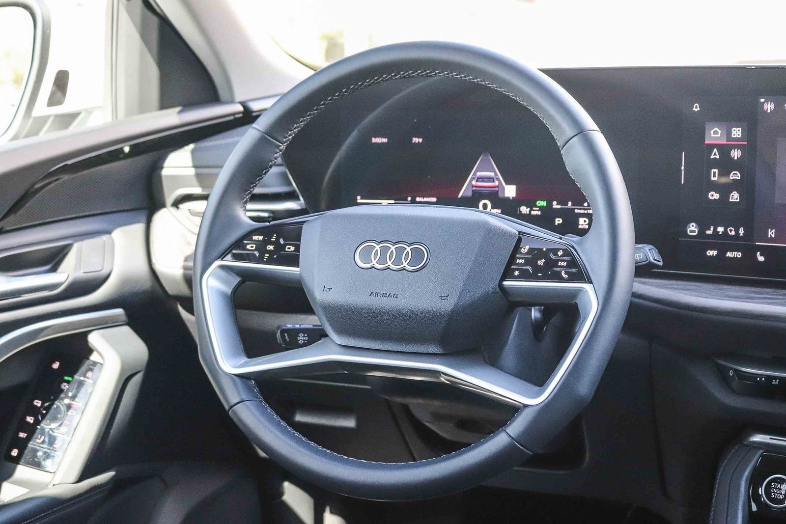 Certified 2025 Audi Q5 Premium w/ Convenience Package AWD/4WD image 17