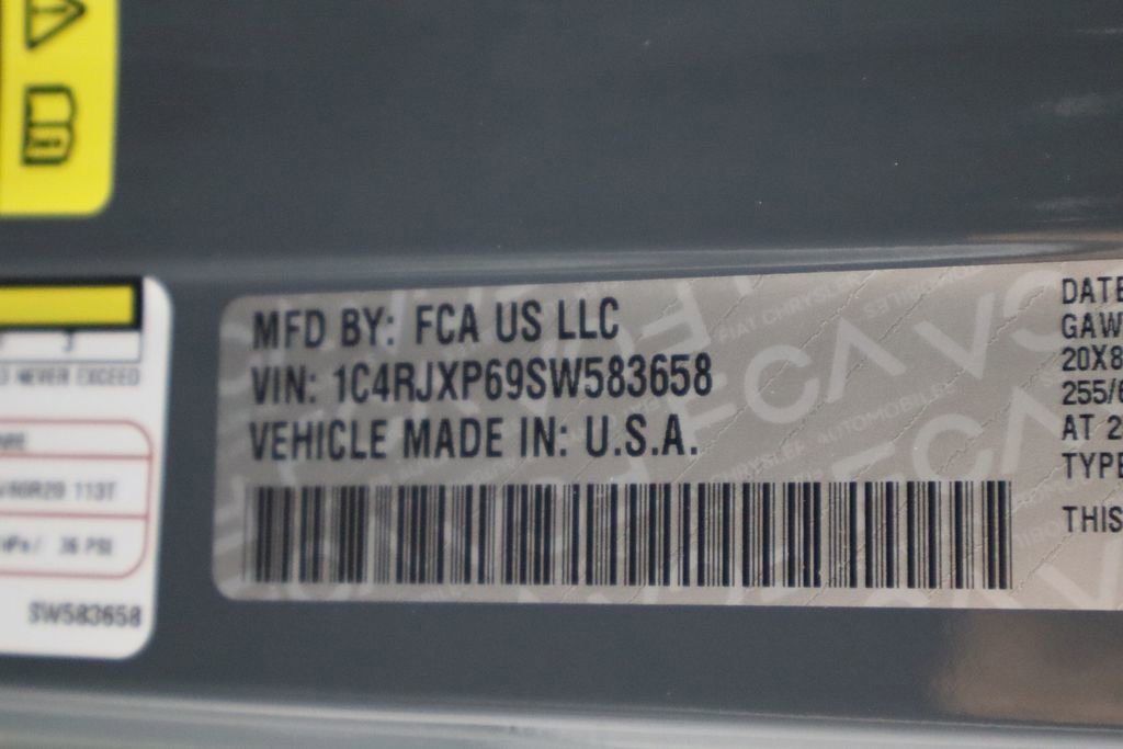 Used 2025 Jeep Wrangler Unlimited Sahara image 41