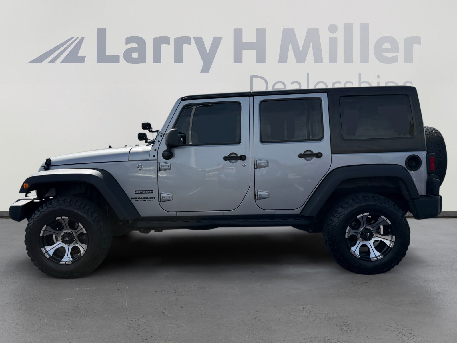 Used 2017 Jeep Wrangler Unlimited Sport w/ Connectivity Group image 2