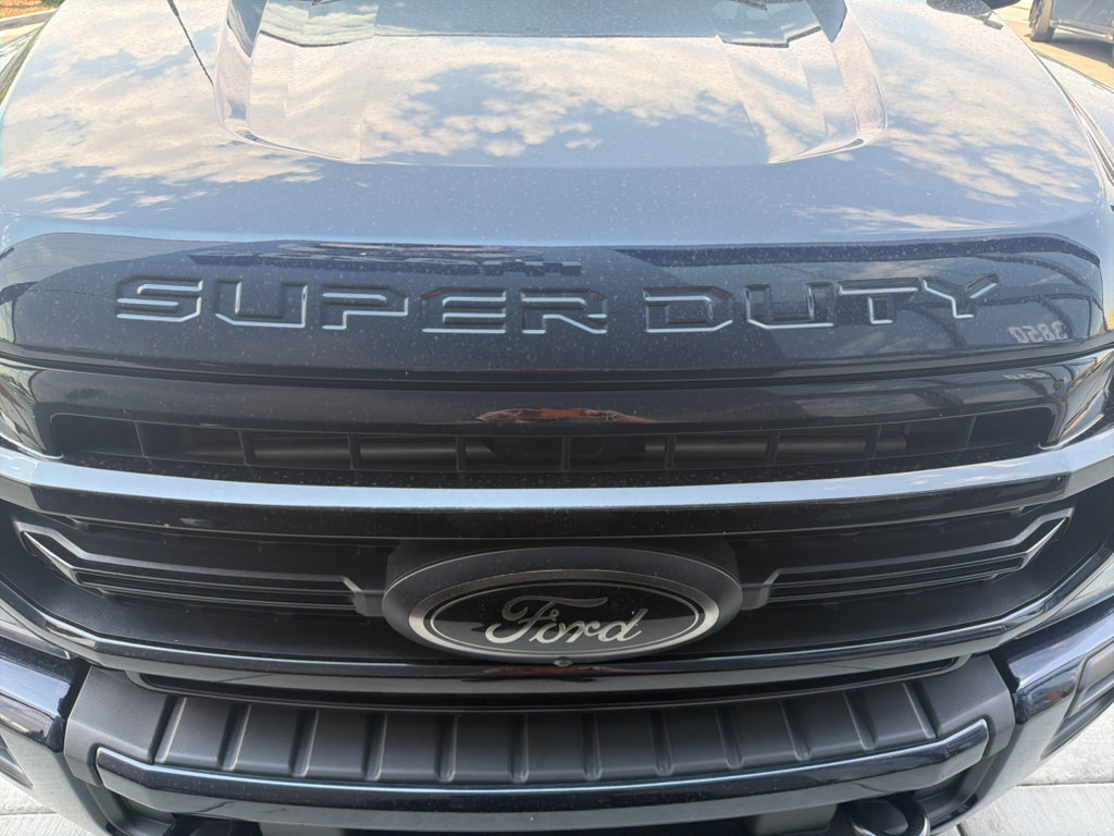 Used 2022 Ford F350 Lariat w/ Tremor Off-Road Package AWD/4WD image 2