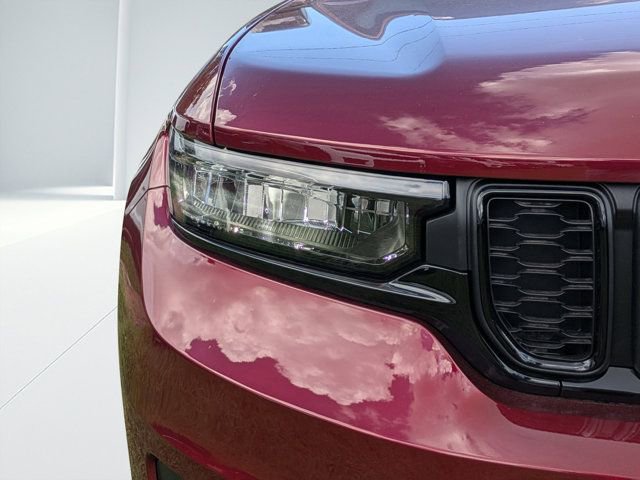 New 2025 Jeep Grand Cherokee L Laredo image 8