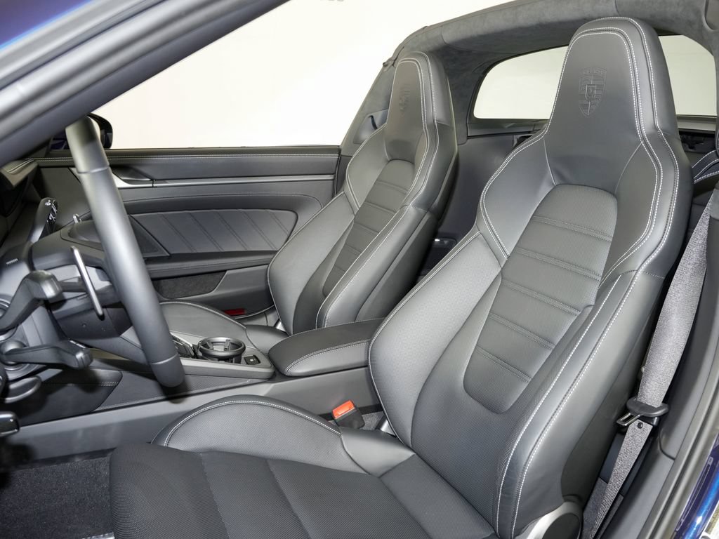 Certified 2024 Porsche 911 Targa 4S AWD/4WD image 5