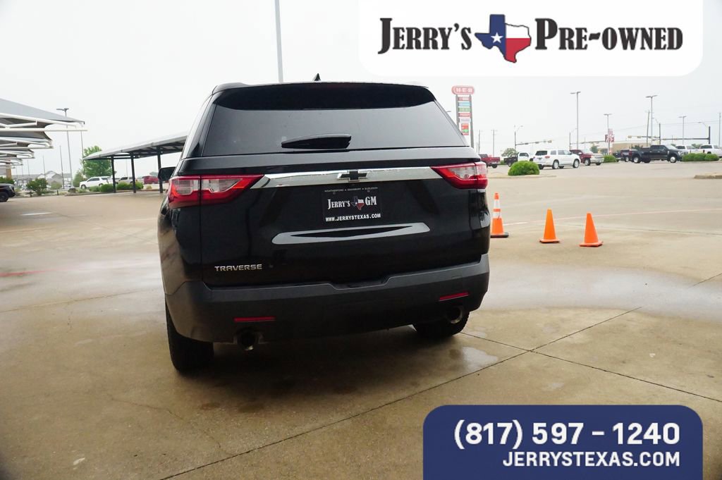 Used 2021 Chevrolet Traverse LS w/ LPO, Floor Liner Package FWD image 4