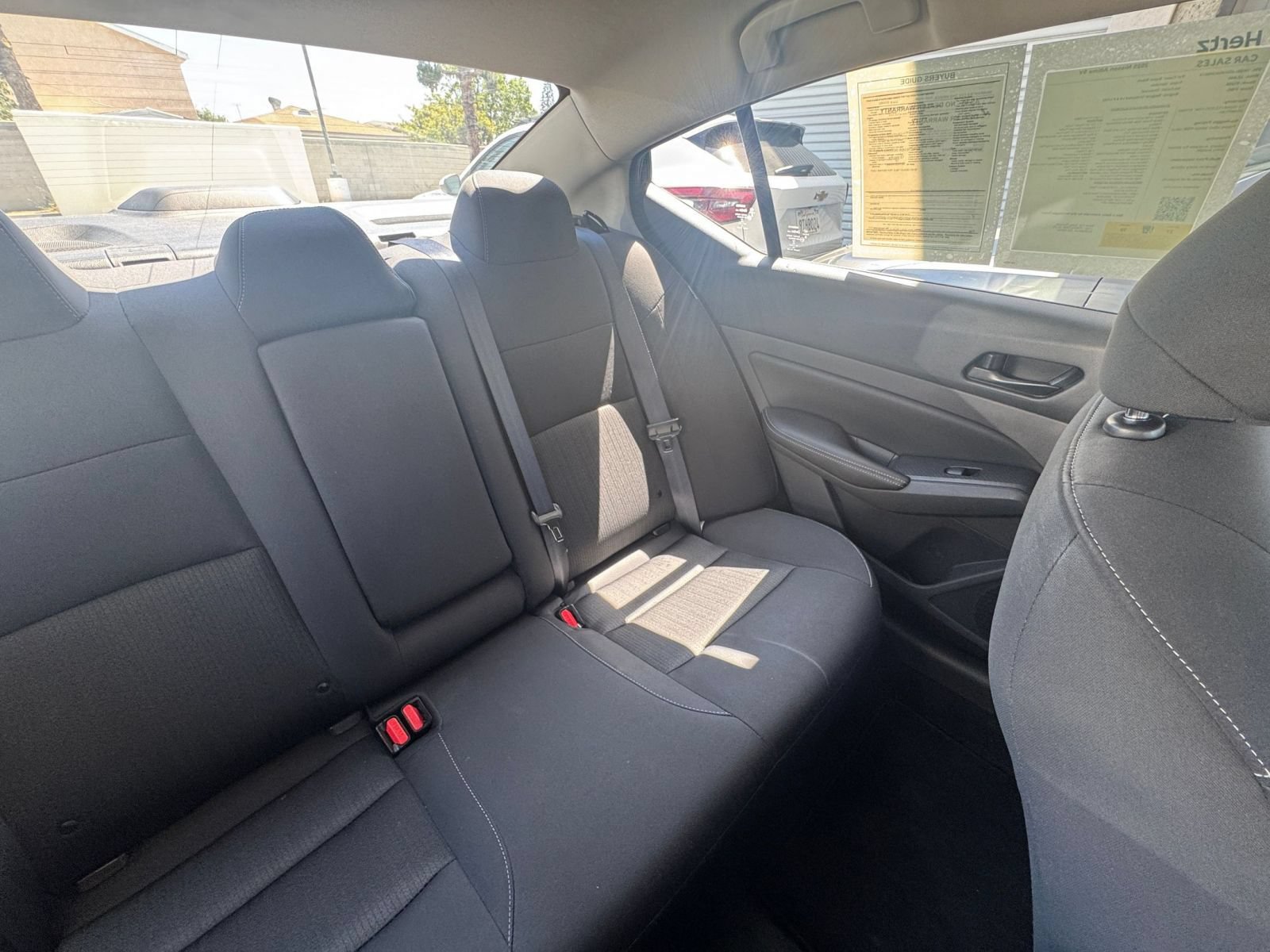 Used 2025 Nissan Altima 2.5 SV FWD image 38