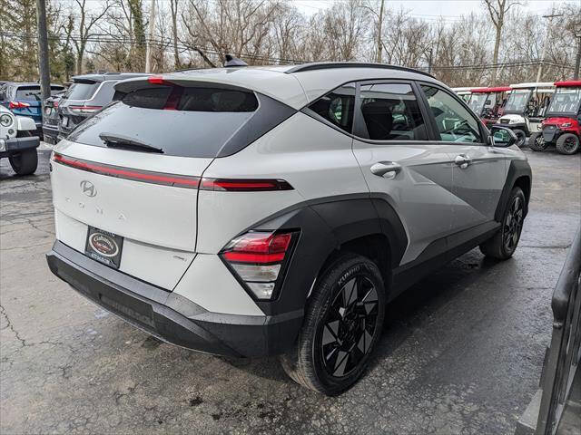 Used 2024 Hyundai Kona SEL image 5